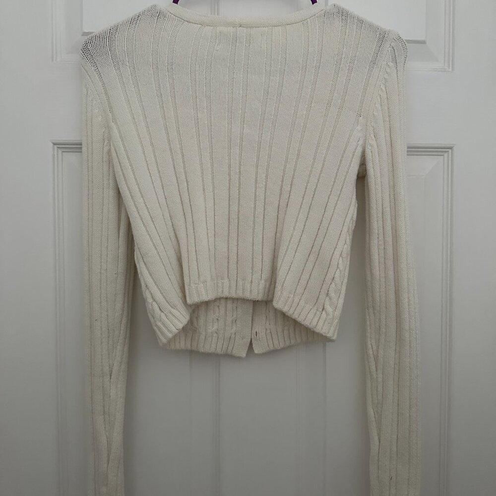 Hollister Cream Cable Knit Cropped Cardigan - Picture 2 of 4